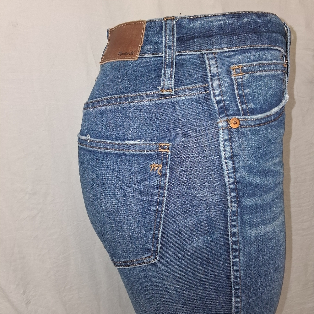 Madewell High Rise Distressed Blue Jeans Size 25 - Picture 5 of 17